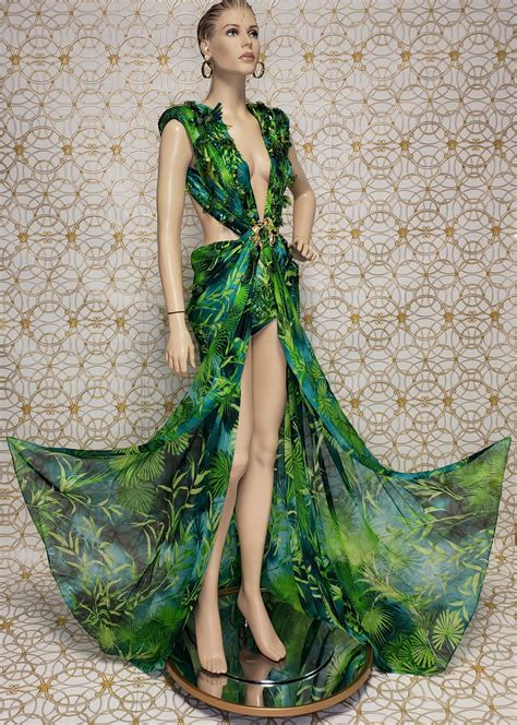 prezzo abito versace jennifer lopez|versace jungle dresses.